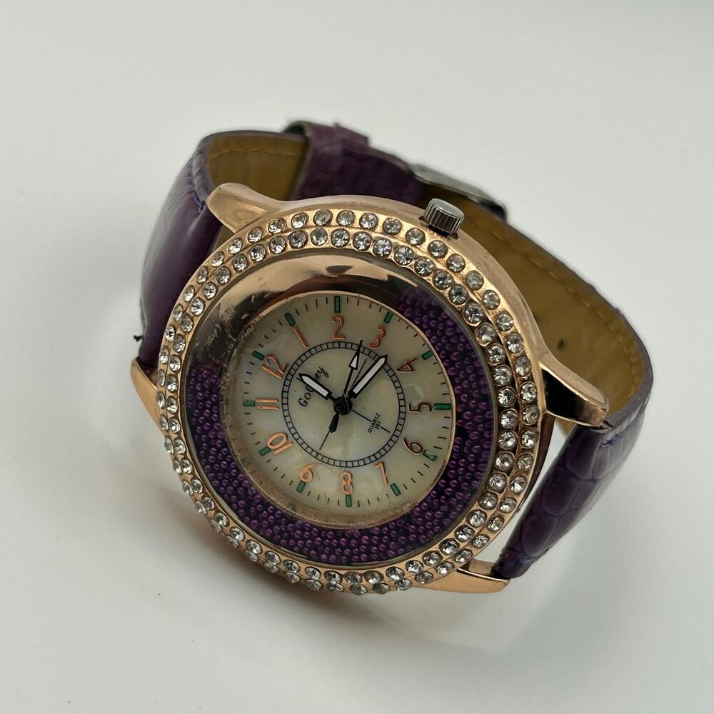 Gogoey Women’s Quartz Watch with a Purple Strap & Crystal-studded Bezel - Picture 4 of 8